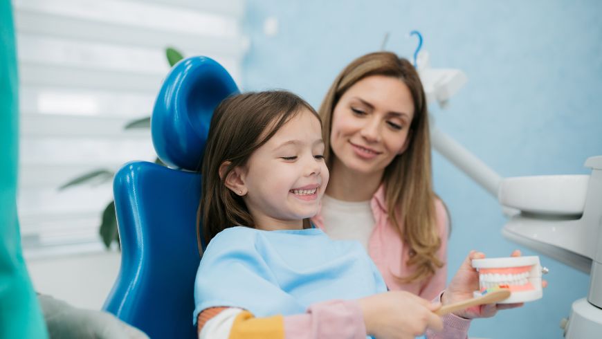 come preparare il bambino alla visita dal dentista